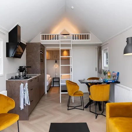 Tiny House For 2 To 4 People In * Bemelen