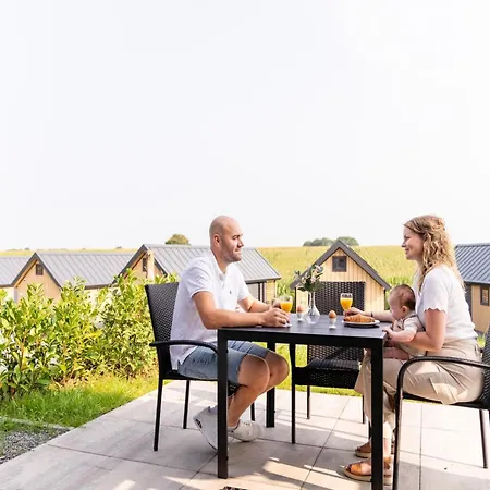Tiny House For 2 To 4 People In Dom wakacyjny